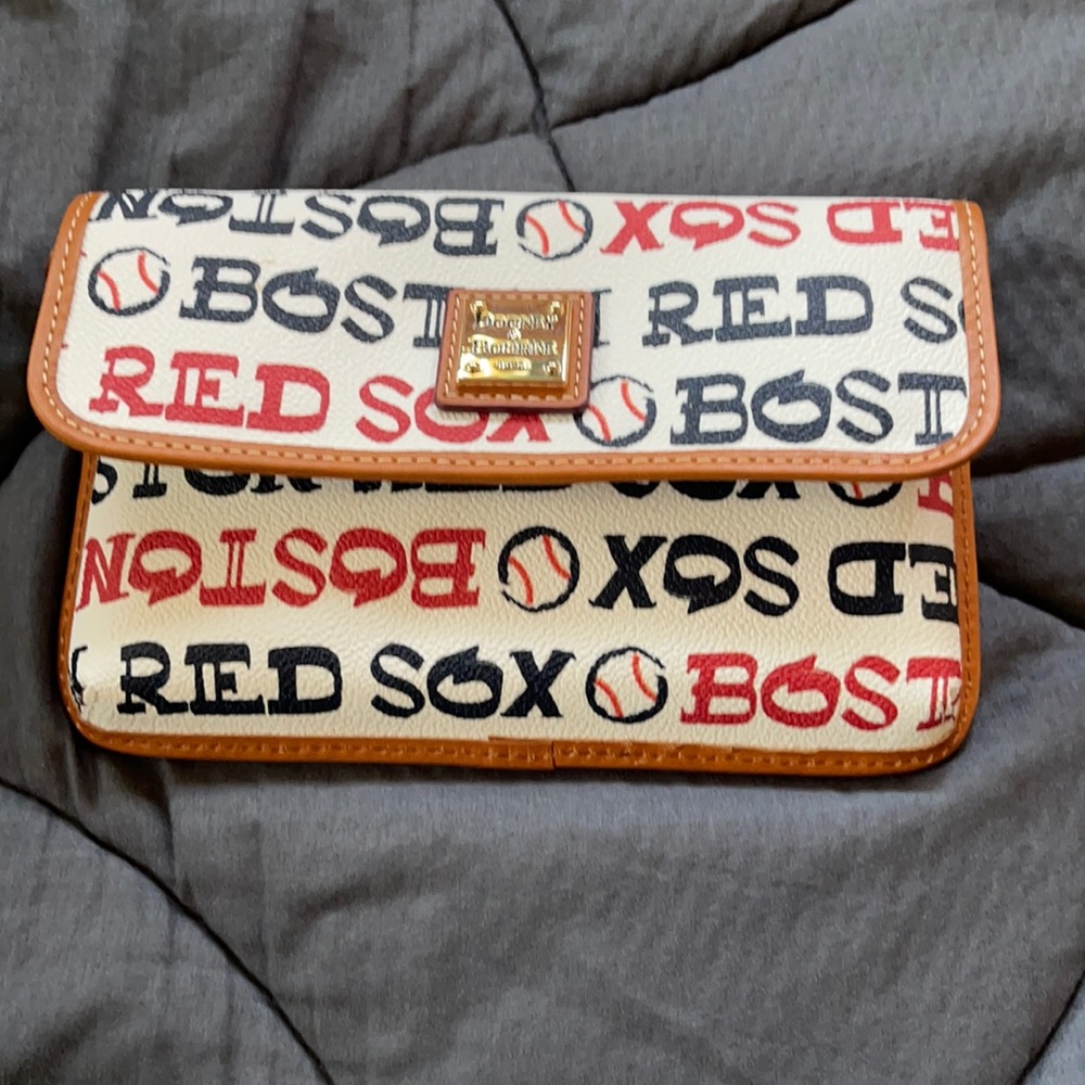 Dooney & Bourke NWOT Boston Red Sox Wristlet